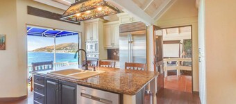 Escape to paradise at Bluewater Luxe Villa!