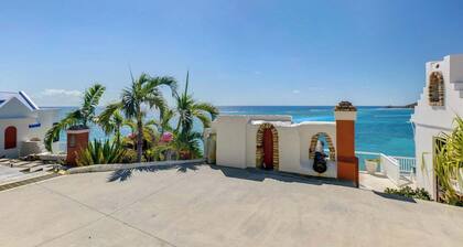 Escape to paradise at Bluewater Luxe Villa!