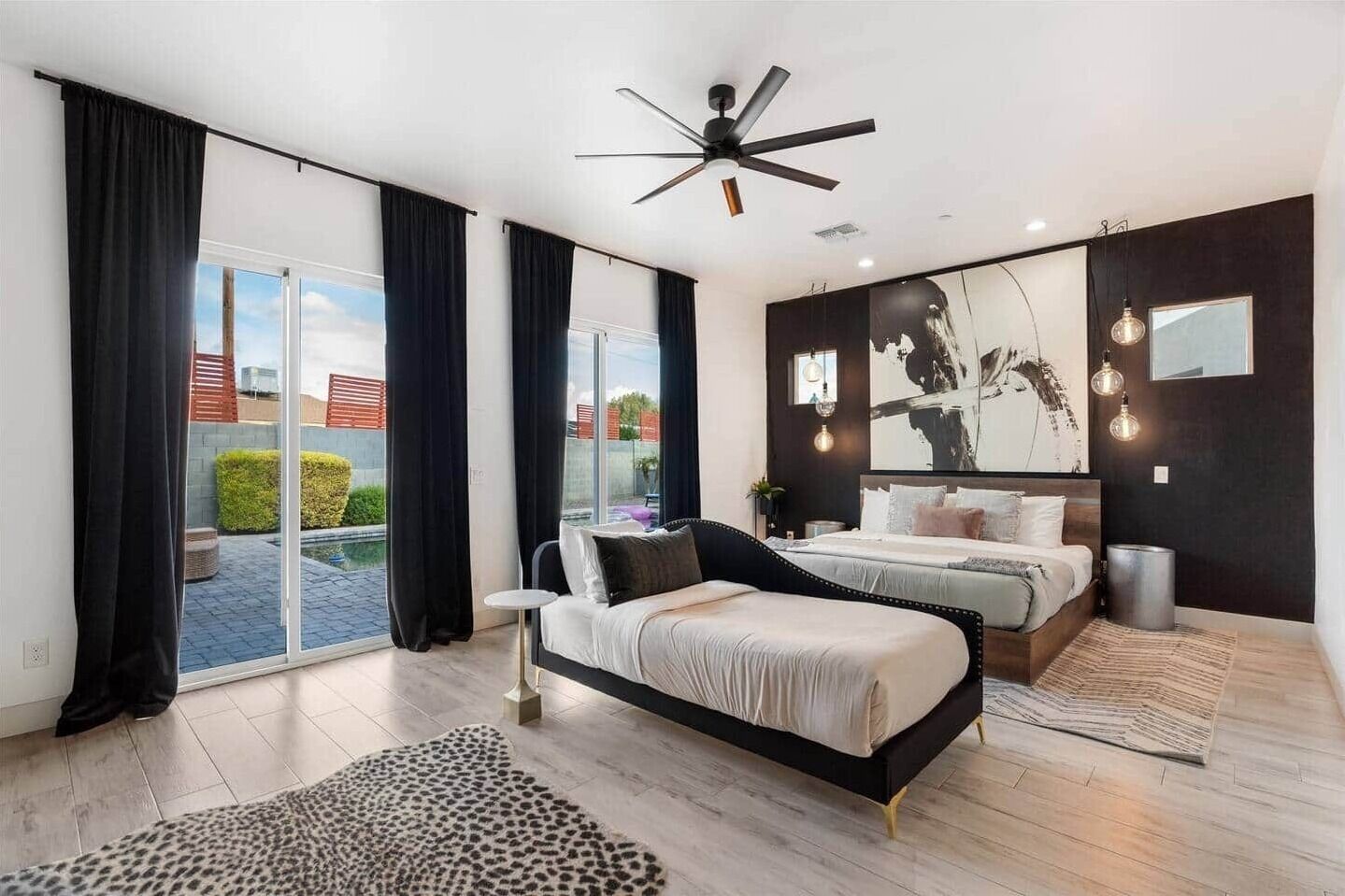 9 bedrooms, WiFi