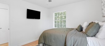 Cozy 1-bedroom apartment in tranquil Little Rock with AC