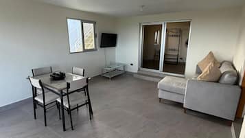 Apartment, 1 Bedroom, Smoking | Interior