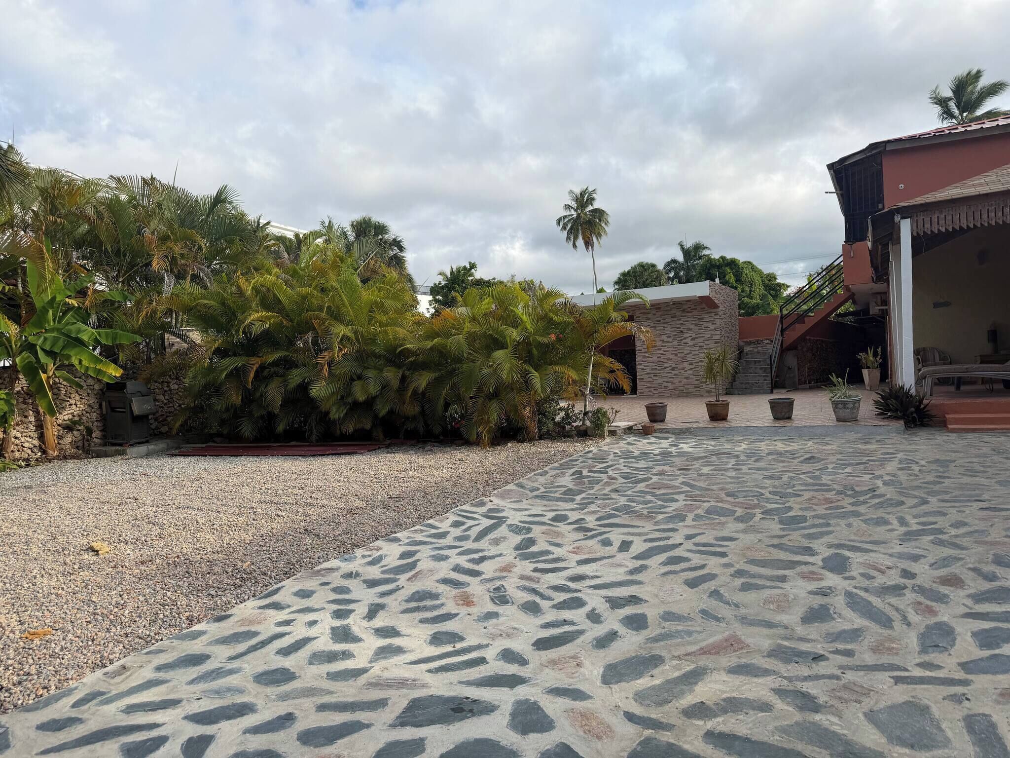 House, 4 Bedrooms, Smoking, Private Pool | Property grounds