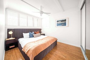 2 Schlafzimmer, Bügeleisen/Bügelbrett, Reisekinderbett, WLAN