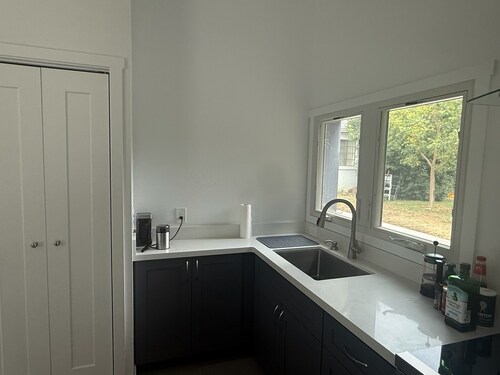 Minimalist 1 BR ADU in a pleasant Woodland neighborhood