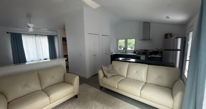 Minimalist 1 BR ADU in a pleasant Woodland neighborhood