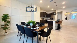Dining - Luxury Villa W/ Private Pool 15 min From Disney (Clermont)