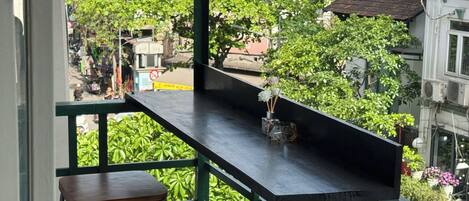 屋外ダイニングエリア