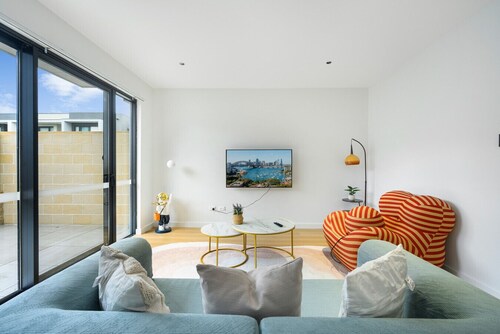 Stylish Brand New 3BR Home | Sleeps 10