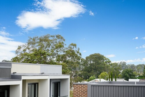 Stylish Brand New 3BR Home | Sleeps 10