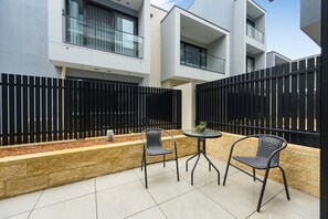 Terrace/patio - Brand New Family Home for 10 | Boxhill (Box Hill)