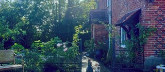 Beautiful Rural Dorset Cottage Escape - Sleeps 8
