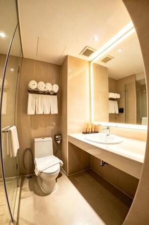Bathroom - BTC HOTEL SDN BHD (MELAKA)