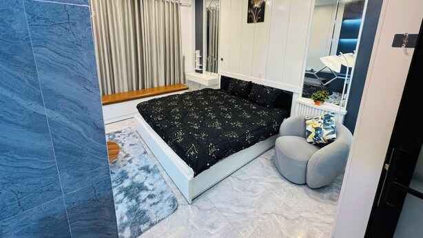 Quarto júnior, sacada, vista para a cidade