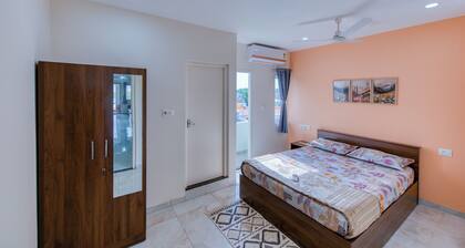 The Crown Homestay