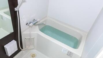 Family Room | Bathroom | Separate tub and shower, free toiletries, hair dryer, slippers