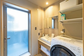 Bathroom - GRAND BASE PEACE PARK (Nagasaki-shi)