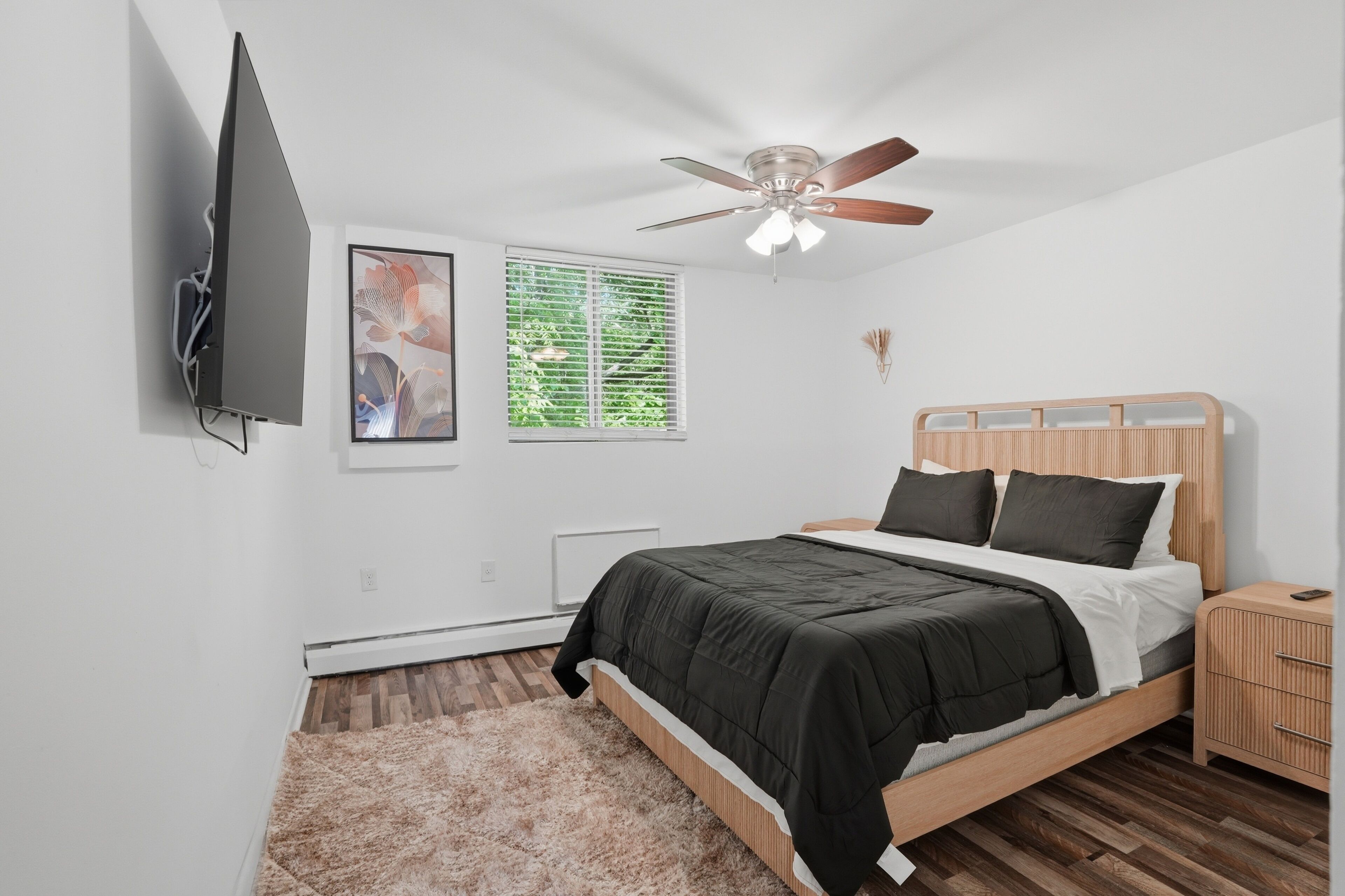 Apartment, 1 Bedroom | 1 bedroom, laptop workspace, iron/ironing board, free WiFi