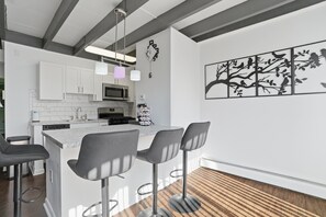 Apartment, 1 Bedroom | Private kitchen | Coffee/tea maker, fridge, oven, toaster