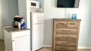 Room, 2 Bedrooms | Interior