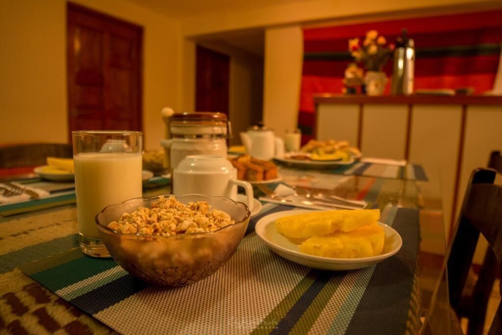 Familiekamer, uitzicht op de stad | Dineren