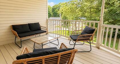 Game Day Getaway | 5 Min to LakePoint | Sleeps 7