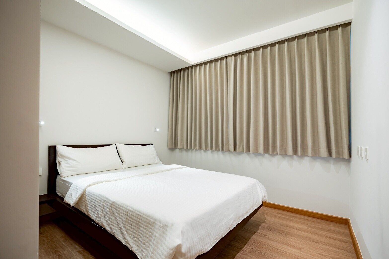Suite familiar, vistas a la ciudad | Escritorio y wifi gratis