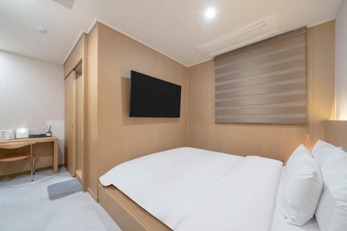 Business-Zimmer, Nichtraucher | Hochwertige Bettwaren, Schreibtisch, kostenloses WLAN, Bettwäsche