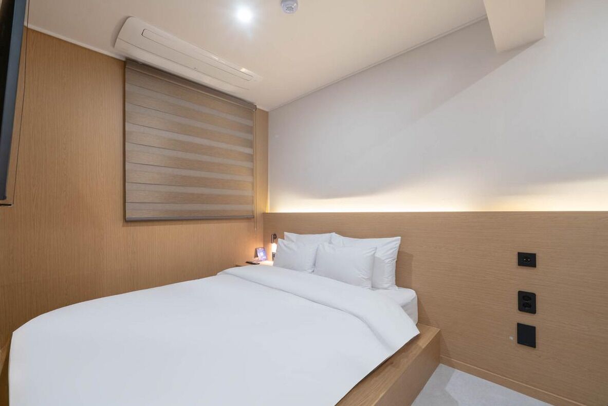 Business Styler, non-smoking | Desk, WiFi (free)