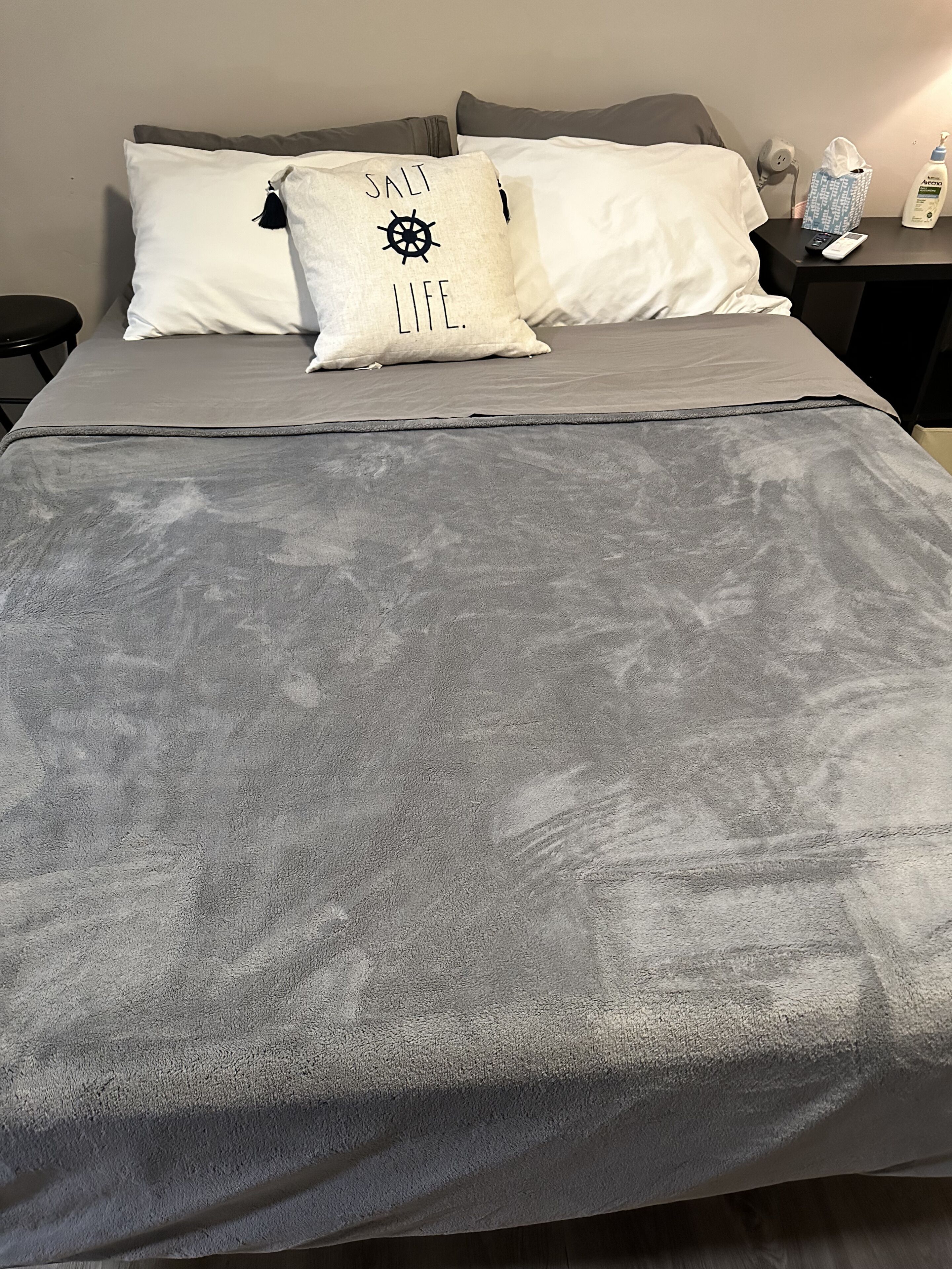1 bedroom, iron/ironing board, WiFi (free), bed sheets