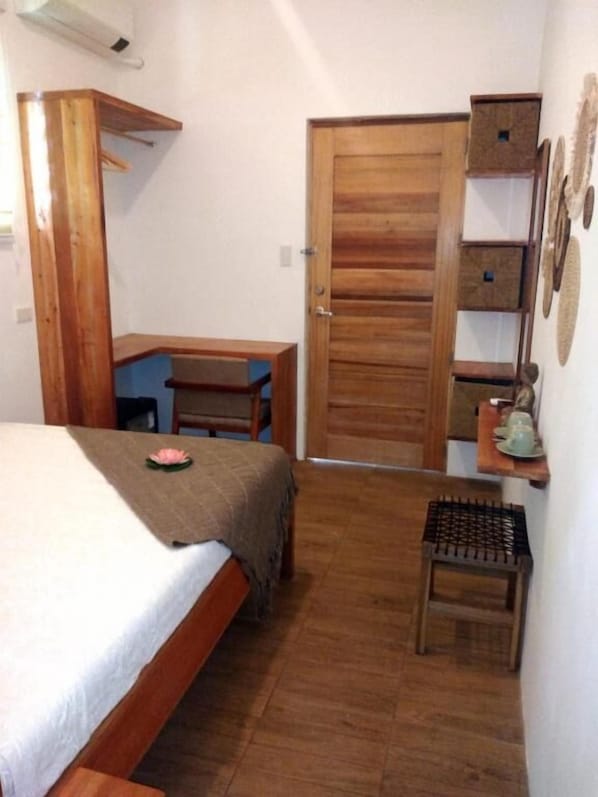 Economy Double Room | Free WiFi