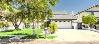 Fully renovated and Spacious 4-bedroom 3 baths house