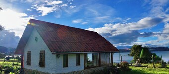 The Best View in the Region, Private Beach, Cabin (Pet-Friendly)