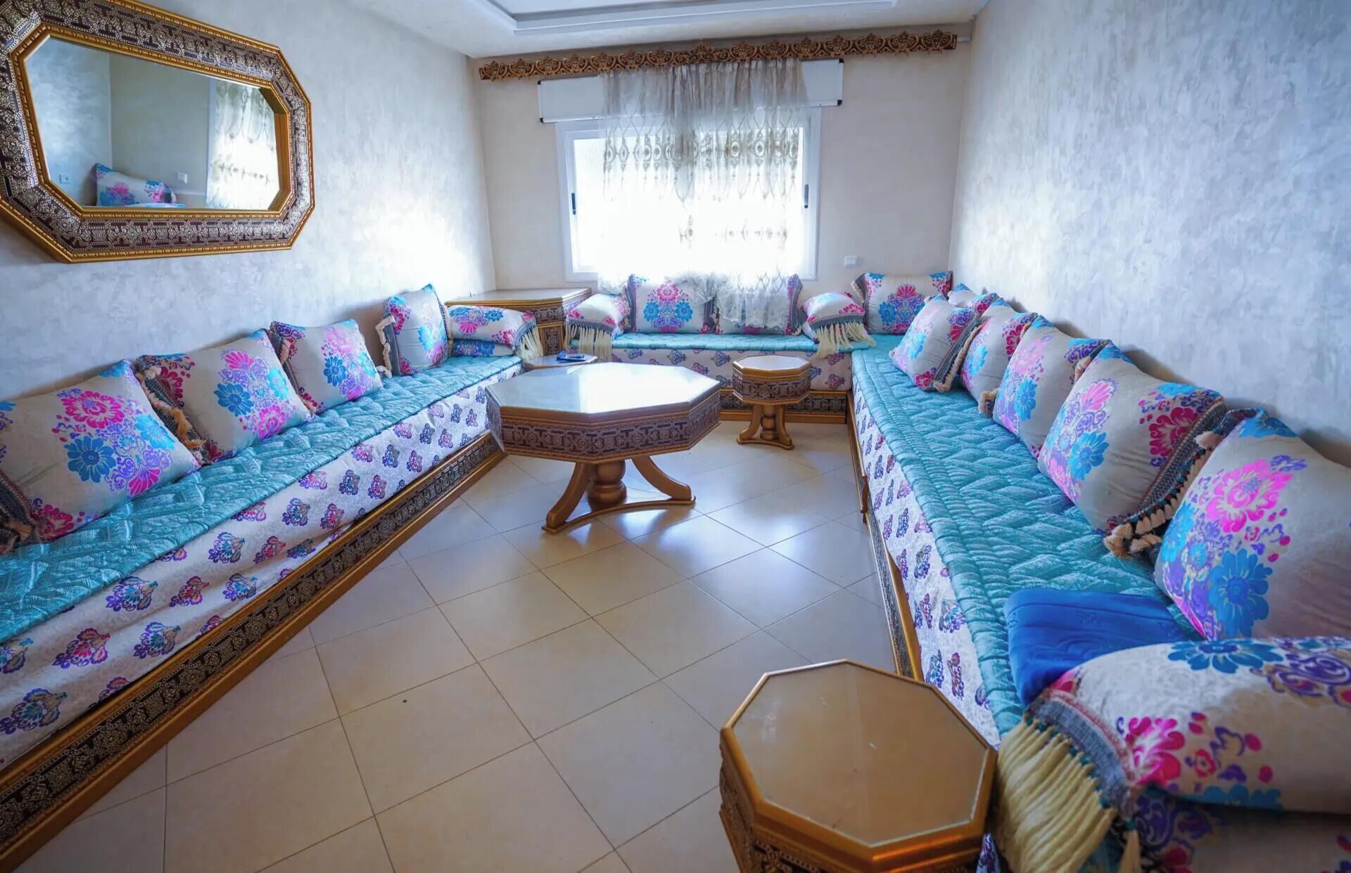 Apartment, 2 Bedrooms, Balcony | Living room
