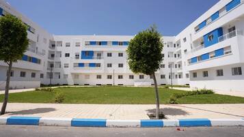 Apartment, 2 Bedrooms, Balcony, City View | Exterior