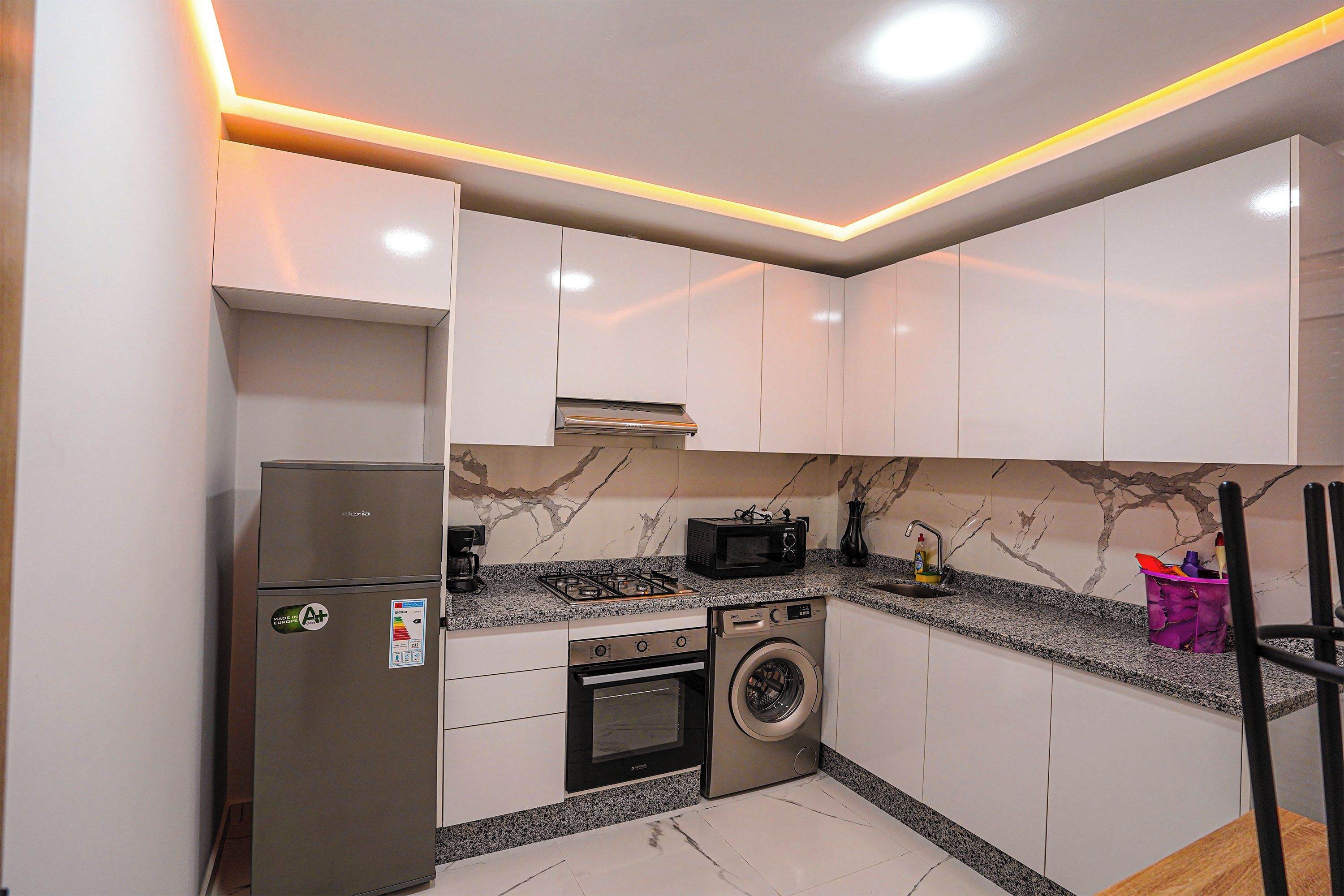 Apartment, 2 Bedrooms, Balcony | Laundry