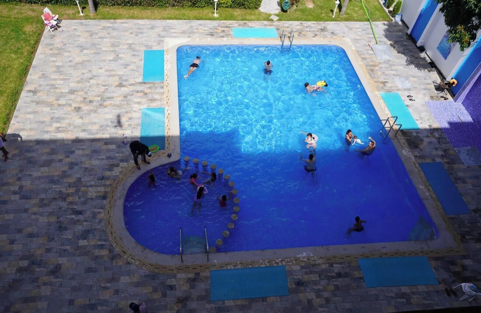 Una piscina techada
