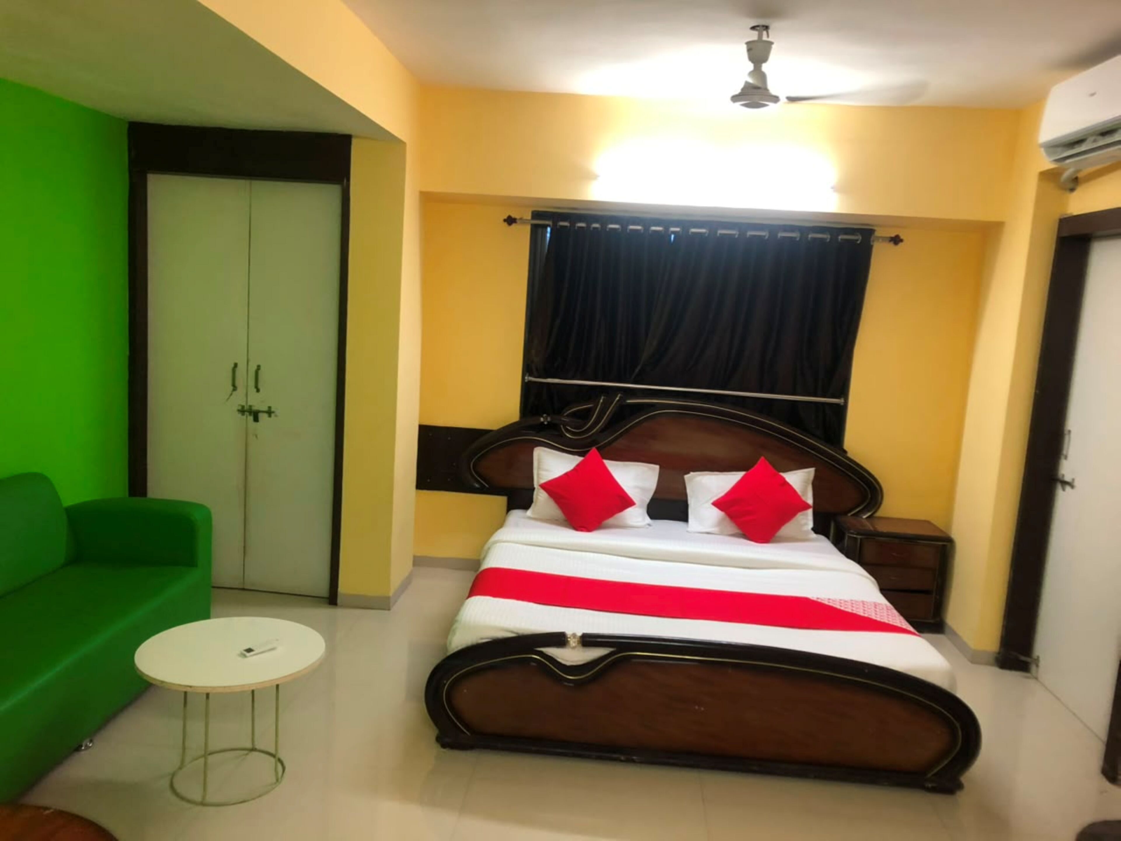 Deluxe Room | Rollaway beds (surcharge), WiFi (free), bed sheets
