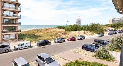 Stylish apartment with dune view near Idesbald