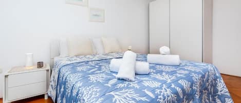 2 bedrooms, Internet