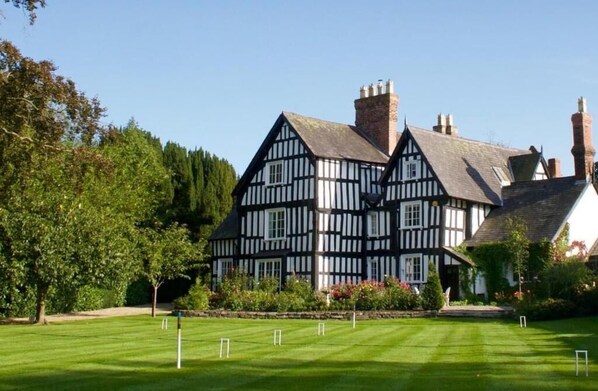 Exterior - Rorrington Hall Bed & Breakfast (Chirbury)
