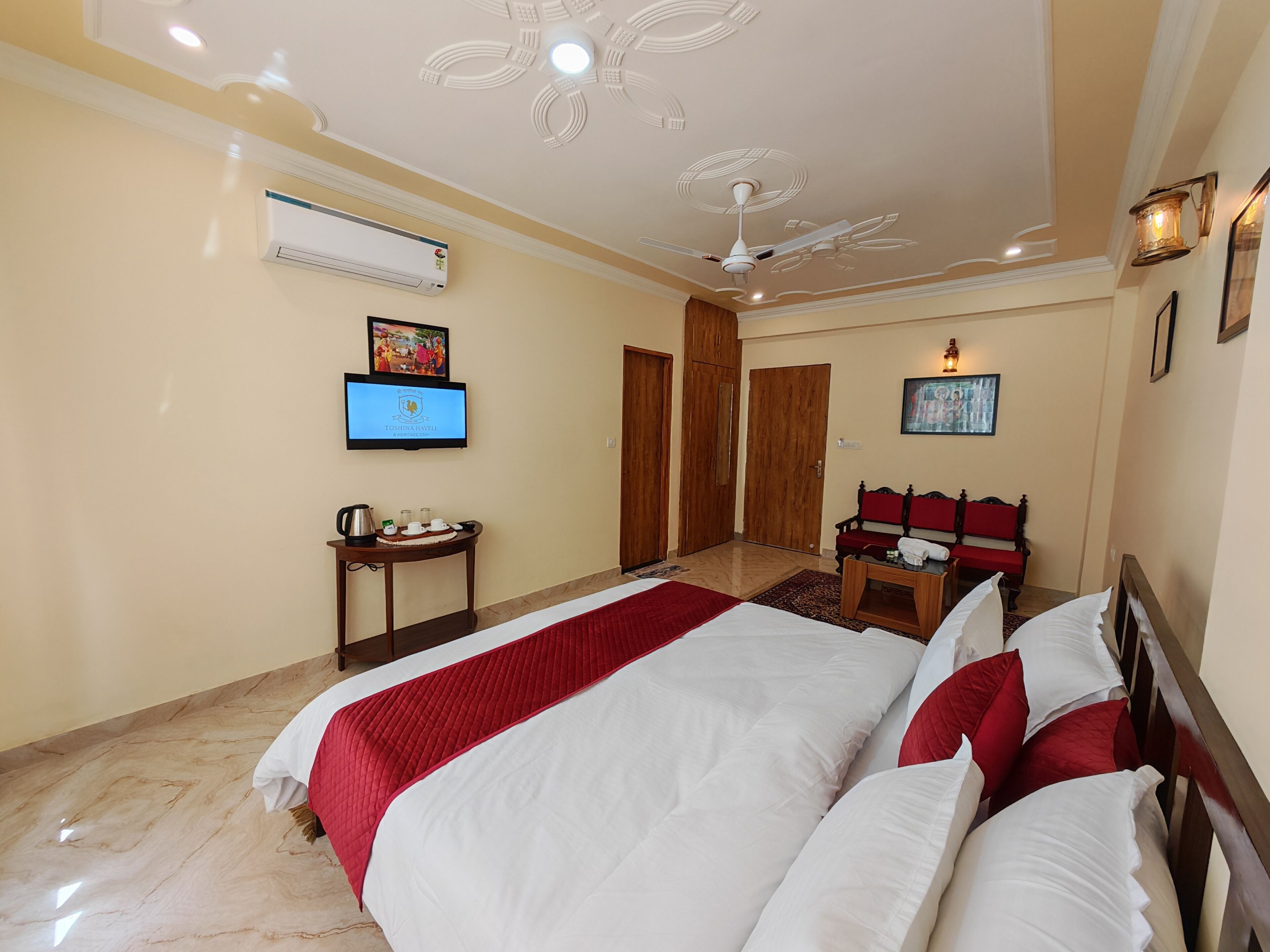 Suite Premium | Tabla de planchar con plancha y wifi gratis 
