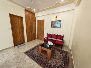 Premium Suite | Interior