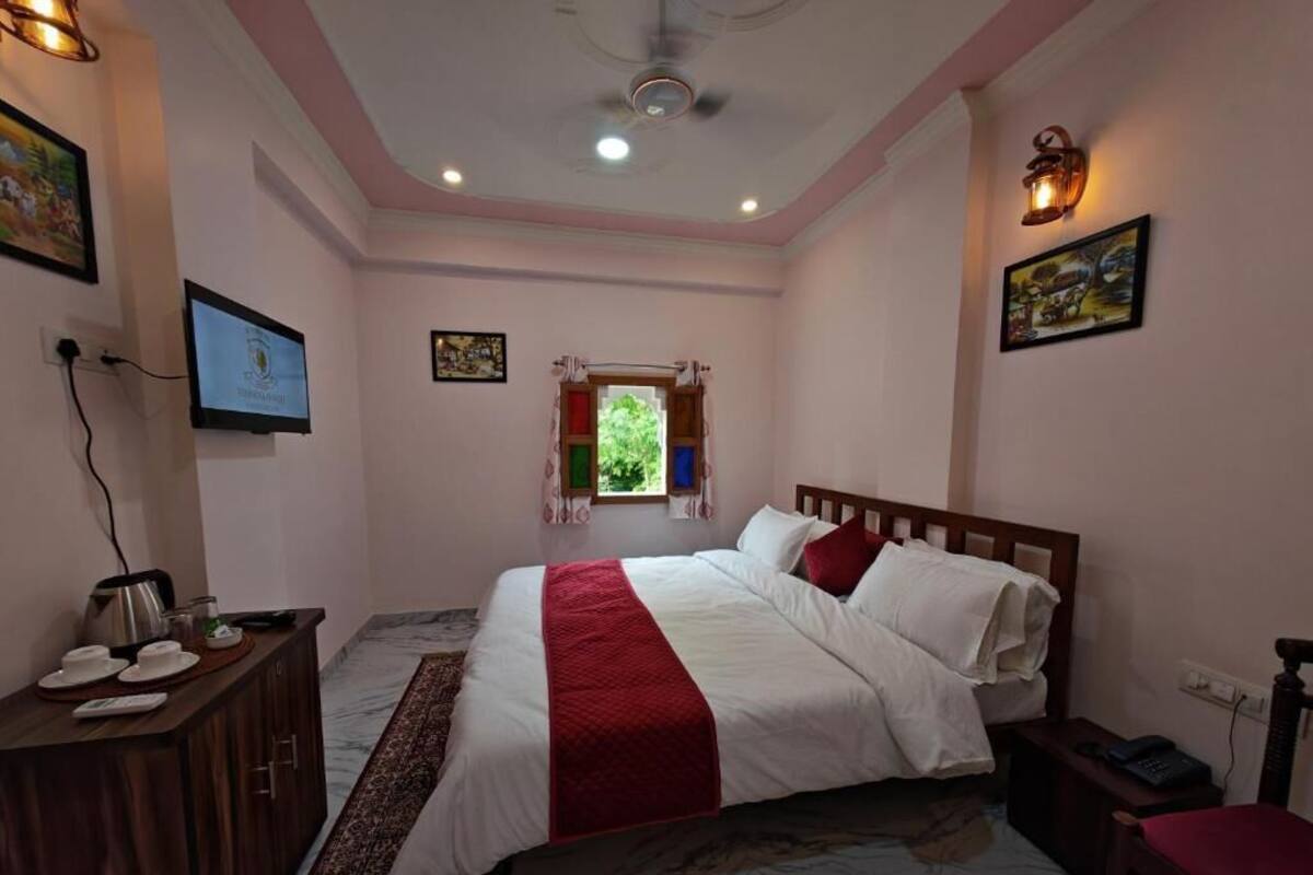 Deluxe Double Room, Garden View