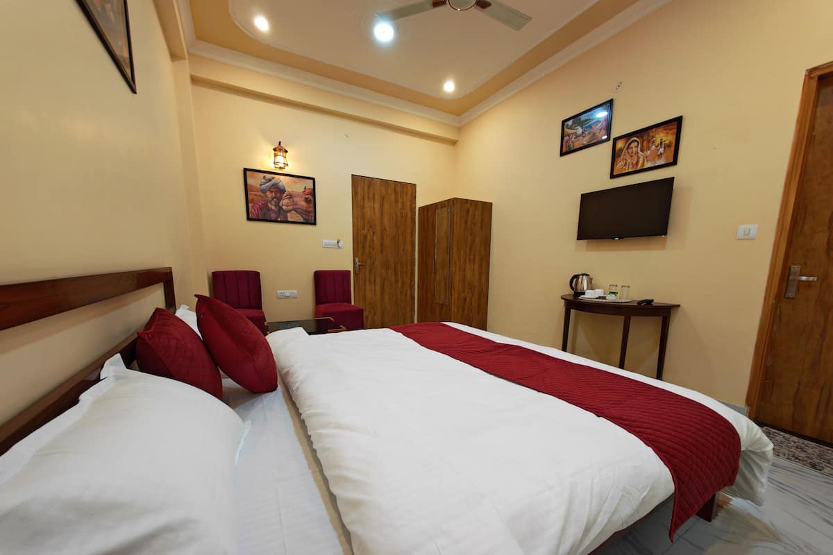 Classic Double Room