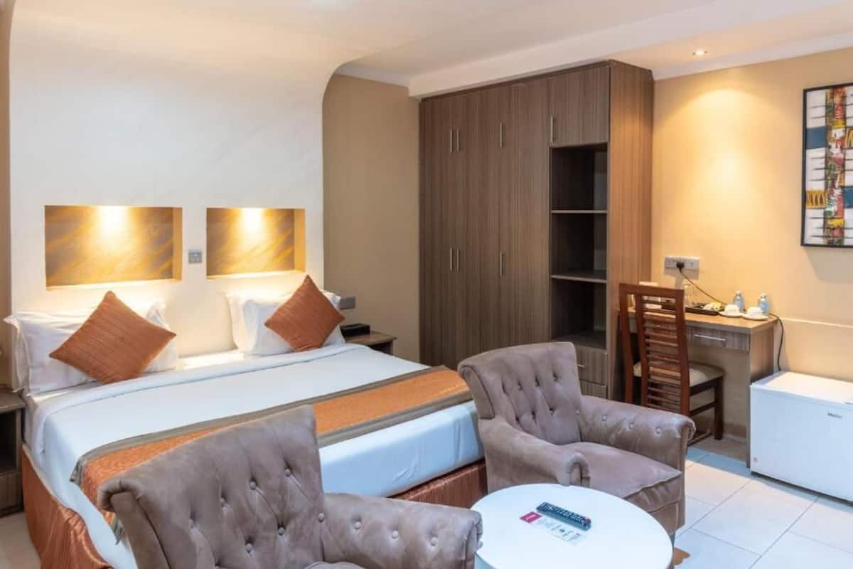 Habitación Deluxe doble | Escritorio, espacio para trabajar con un portátil, wifi gratis
