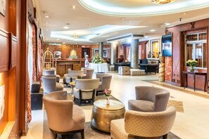 Lobby - hotel waterbuck (Nakuru County)