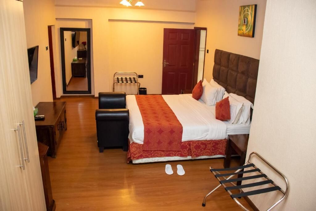 Executive Suite, Balcony, Pool View | Desk, laptop workspace, free WiFi