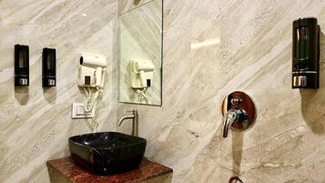 Comfort Suite | Bathroom