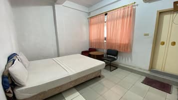 Standard Double Room | WiFi (free), bed sheets