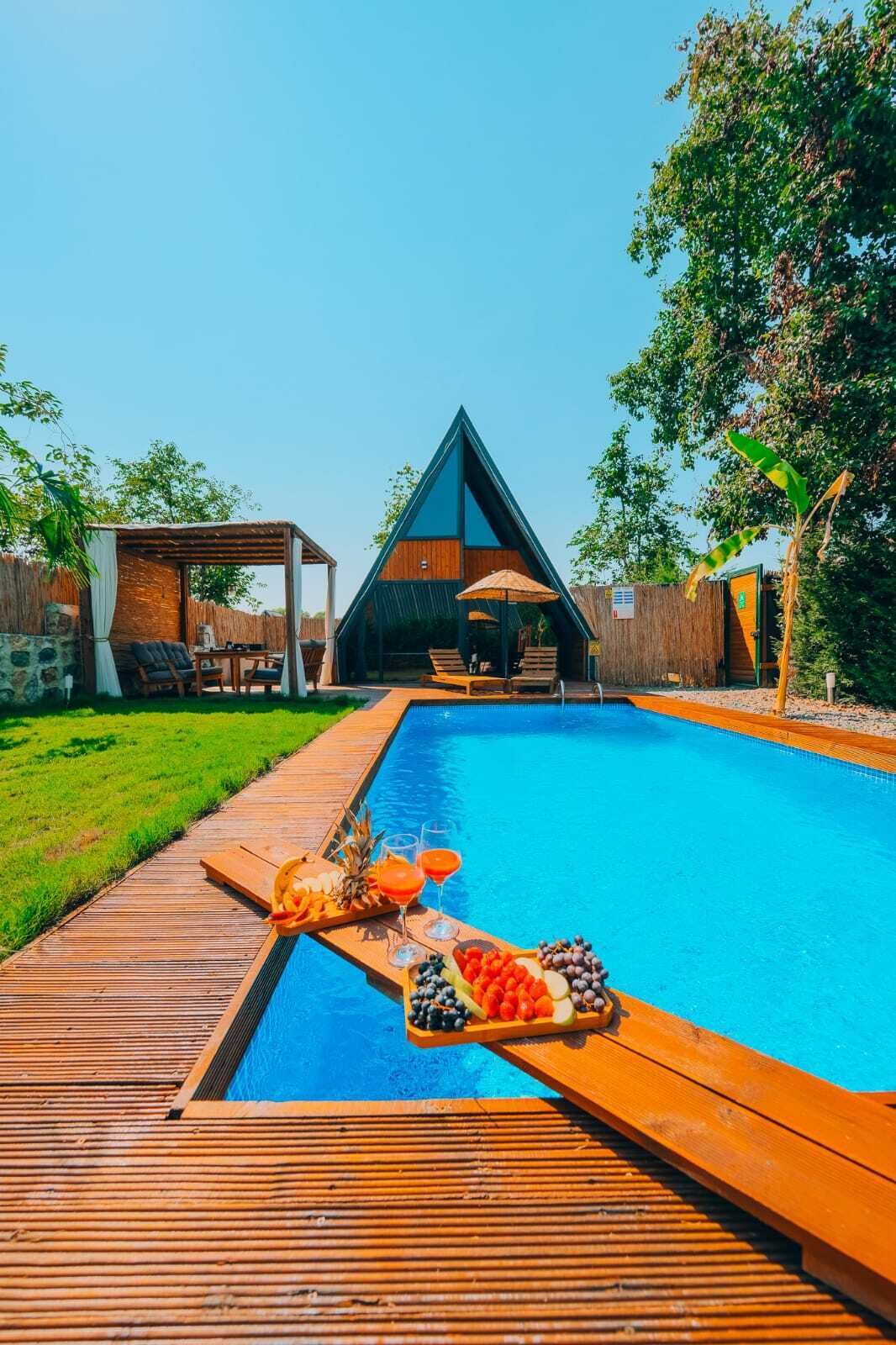 Pool | Outdoor pool